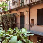 Porta Ticinese Apartment